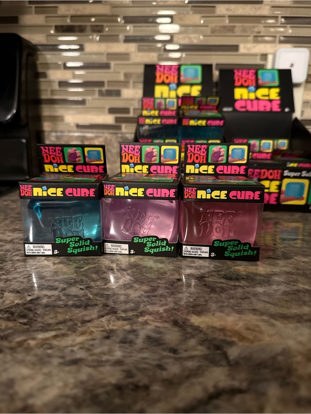 16 NEEDOH Nice Cubes - Picture 2 of 3